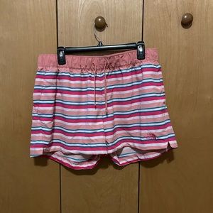 North Face women striped shorts. Size large. Good condition.